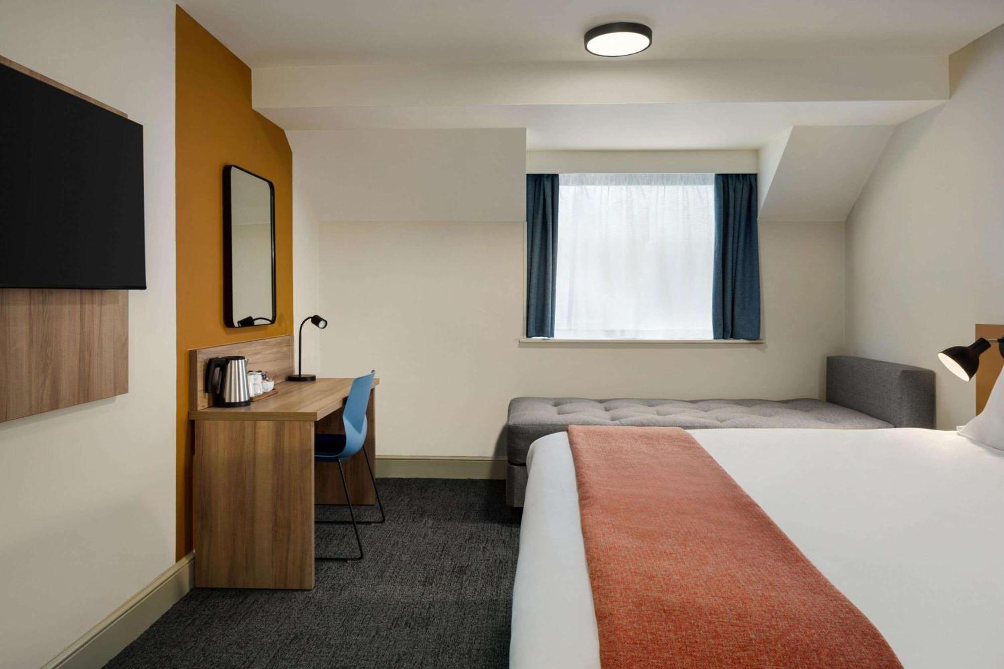 Days Inn Chesterfield - Tibshelf Екстер'єр фото